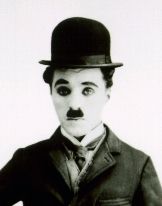 Chpln_standing.jpg (21183 bytes)