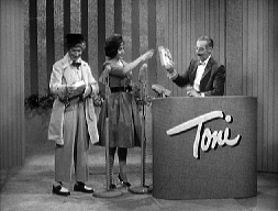 GrouchoDesk_network6.jpg (34097 bytes)